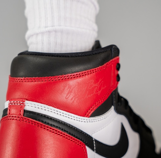Air force 1 satin black toe online